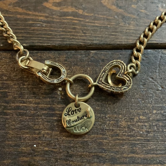 Juicy Couture Lady Juicy Lucky Horseshoe Choker Necklace - Picture 7 of 16